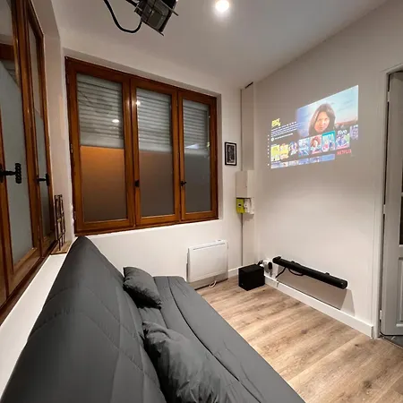 Appartement Immeuble De 4 A Themes